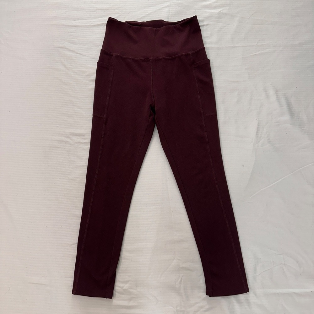 Small - Danskin Women's Curved High Rise 7/8 Leggings Burgundy w Pockets